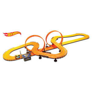 KidzTech Hot Wheels Electric 30 ft Slot Track