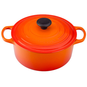 Signature Enameled 4.5 Qt Round French Oven Flame